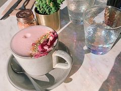 Rose&nbsp;tea&nbsp;latte-FLOVIE FLORIST CAFE
