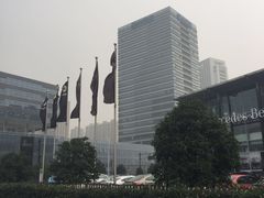 -杭州中升之星奔驰4S店(滨江店)