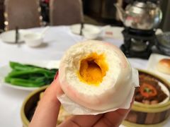 软棉香滑流沙包-广州酒家(文昌总店)