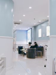 -蕾特恩专业祛痘·皮肤管理