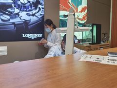 -亨吉利世界名表中心(华润万象城店)