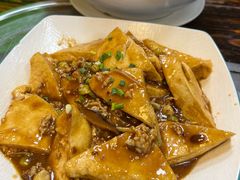 鸡皮果豆腐-老崇左特色风味食馆