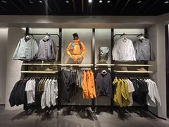 -凯乐石KAILAS(万国奥特莱斯店)
