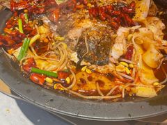 -鸣记脆皮烤鱼·海鲜烤鱼(三八广场店)