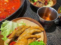 -冯校长老火锅(中联广场店)
