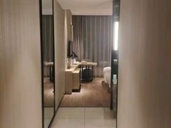 -宜尚酒店(武汉江汉路步行街店)