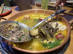 -洱火云南酸菜牛肉火锅(石景山当代商城店)