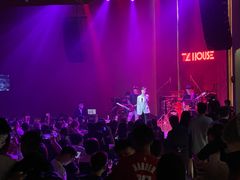 -TZ House音乐现场(来福士中心店)