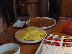 -城墙拐拐火锅(三峡广场黑金冠店)