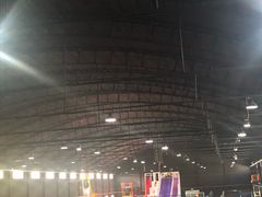 -嘿哟动霸CHUA·新潮玩运动娱乐中心·蹦床滑冰团建乐园