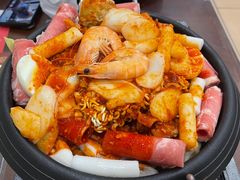 特色韩式年糕锅-贵宾庄炸酱面·韩式料理(高区店)