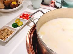 -洪氏嗨捞·猪肚鸡火锅(阳光天地店)