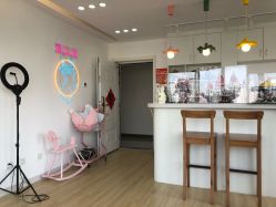 -E.L.K造型momopark店