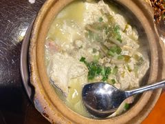 -魏铭鱼头捞饭(晋阳路店)