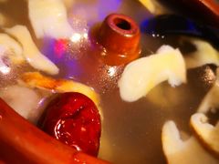 汽锅鸡-滇越乘象云南餐厅(豆各庄店)