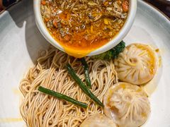 -馋三尺蟹粉小笼(人民广场店)