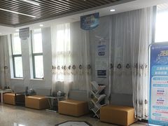 -茂菊口腔连锁(浦东南路店)