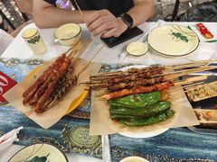 -刘姐啤酒鱼民族演艺餐厅(西街总店)