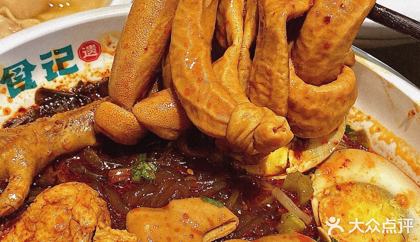 火爆成都的肥肠粉来杭州啦！每样都好吃哭[流泪]