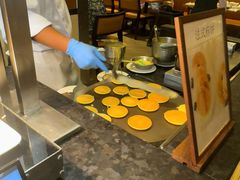 -亚龙湾希尔顿自助餐厅·海鲜·烧烤·沙滩BBQ·现场乐队