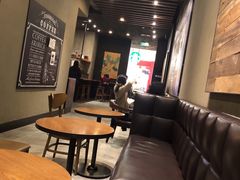 大堂-星巴克(大连柏威年店)