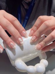 -丽心自助美甲美睫