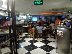 -新大咀港式茶餐厅(宝山万达店)