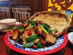 柏枝锅巴腊肉-杨记隆府(白象街店)