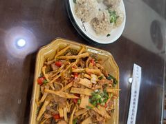 -朗妈私房菜(婺女州店)