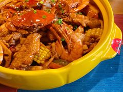 -多嘴超级肉蟹煲(杉杉国潮主题店)