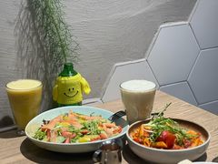 三文鱼鲜果沙拉-Maxpoint Kitchen 西餐咖啡(乐峰广场店)