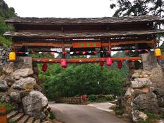 -高荡千年布依古寨旅游景区