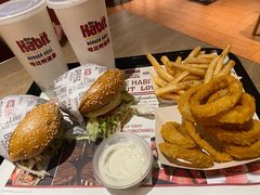 -The Habit Burger Grill 哈比特汉堡(复兴soho店)