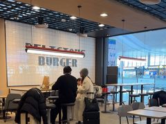-麦当劳(宁波火车高铁站店)