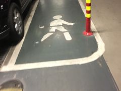 -虹桥火车站-停车场