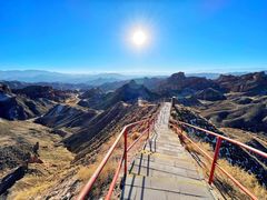 -冰沟丹霞旅游景区
