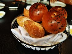 餐前面包-杭州桐庐康莱德酒店西餐厅-舍