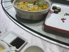 -双子楼大酒店(城开国际写字楼店)
