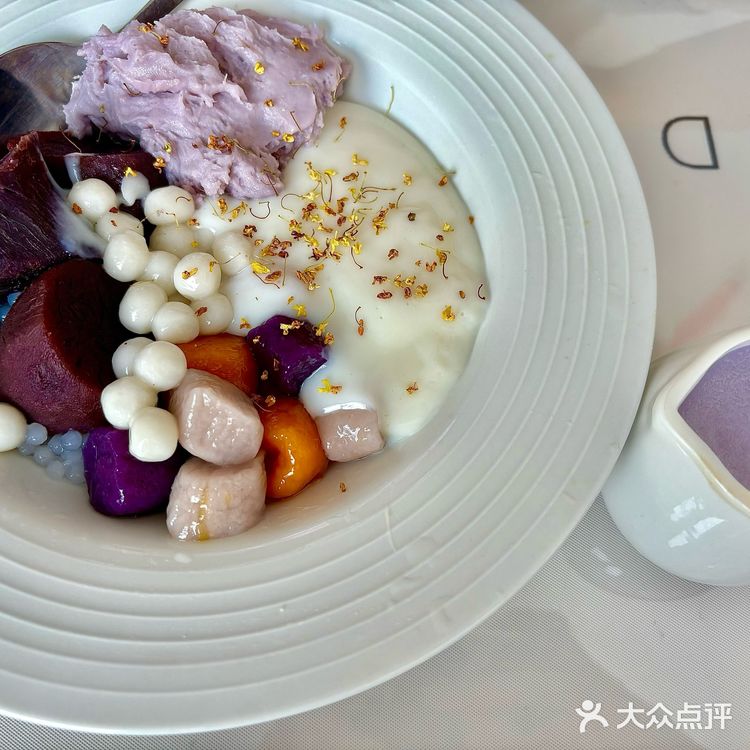 甜品的双重诱惑——芋泥麻薯与杨枝甘露