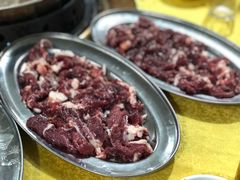 -五洞培记山庄·鲜牛肉火锅