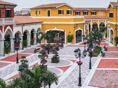 -佛罗伦萨小镇广佛名品奥特莱斯(疏港路店)