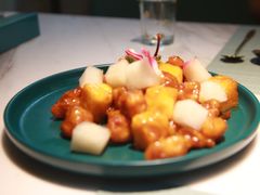 鲜果菠萝里脊-蜜桃花开·中西融合菜E&W(南长街店)