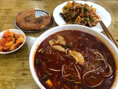 红汤肥肠粉-白家高记肥肠粉(总店)