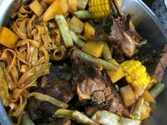 豆角焖面-内蒙焖面大盆骨餐馆(山大路店)