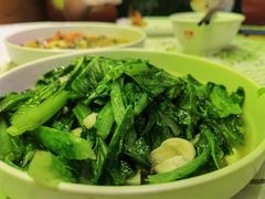 清炒油麦菜-龙巢盱眙龙虾·鸡煲·烧烤宵夜(坪洲店)