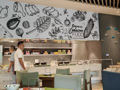 -筠咖啡西餐厅(上海国展宝龙丽筠酒店)