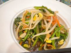 -汗腾格里·风味餐厅(新疆驻京办店)