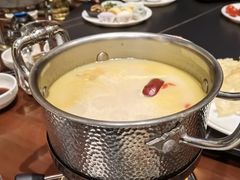 -余欢领鲜火锅(新街口店)