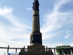 门面-人民防洪胜利纪念塔