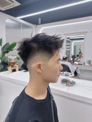 -尤司男士国潮理发馆